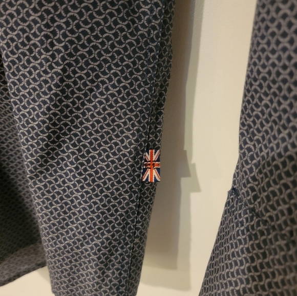 English Laundry size small button down long sleeved shirt - Picture 4 of 7